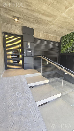 Venta Departamento 4 Ambientes Con Cochera En Bernal