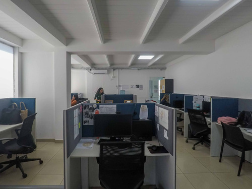 Venta Oficina Local Comercial 700m2 Zona Norte