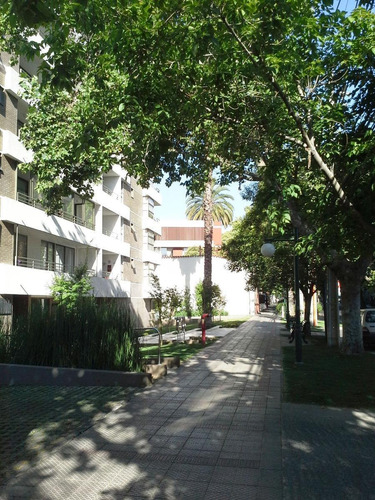 Dublé Almeyda 2300, Ñuñoa, Chile