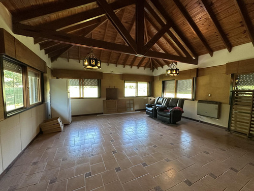 Casa Única En Un Entorno Natural Excepcional ¡ideal Para Reformar O Emprender!