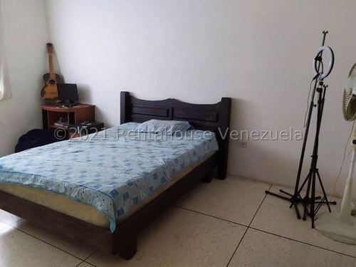 Imagen 6 de 17 de Freddy Camacaro Rentahouse, Casa Quinta En Venta En Los Nísperos 22-10335