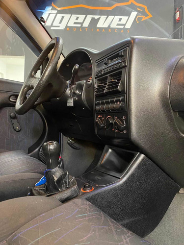 Imagem 4 de 12 de Volkswagen Gol Tsi