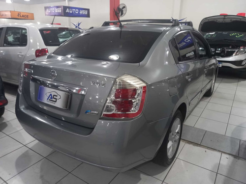 Imagem 6 de 10 de Nissan Sentra 2012 2.0 S Flex Aut. 4p
