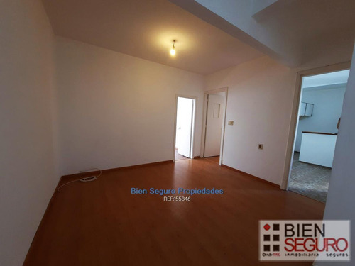 Apartamento De 3 Dormitorios En Alquiler En El Centro