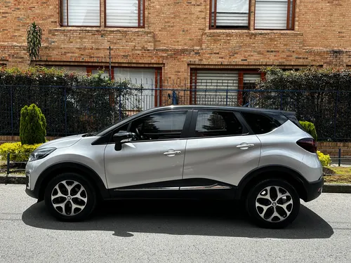 Renault Captur 2.0 Intens Automática
