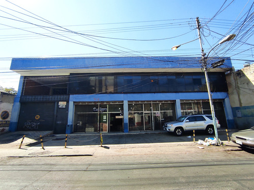 Edificio Comercial En El Centro De Maracay