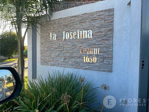 Imagen 1 de 13 de Flores Prop. Vende Lote En Barrio La Josefina, Pilar