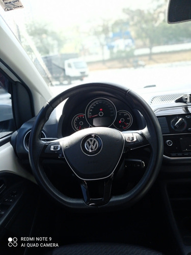 Imagem 2 de 11 de Volkswagen Up! 2018 1.0 Tsi Move 5p