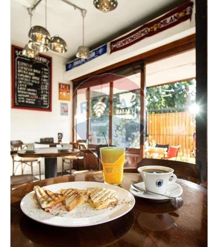 Cafeteria Sobre Avenida Irarrazaval