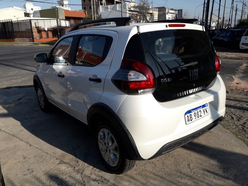 Imagen 5 de 15 de Fiat Mobi 2017 1.0 Easy Pack Top Live On