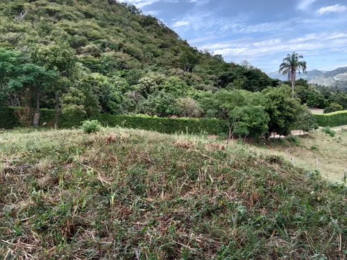 Linda Finca Que Hace Parte De Una Mas Grande, Para Inversionista Es Sub Urbana