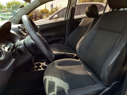 Volkswagen Voyage 1.6 Comfortline Plus 2 101cv