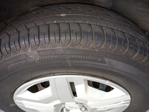 Imagem 11 de 12 de Chevrolet Onix 2015 1.0 Lt 5p