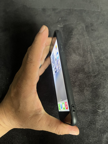 iPhone SE 2 Generación 64 Gigas Color Negro En Buenas Condiciones Todo Funciona Entrego Con Cable De Carga (Usado)