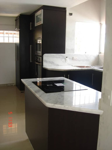 Imagen 12 de 16 de Town House 117mts2, 4 Hab, 3 Baños, Sala, Comedor, Vestier,2 Pto Estacionamiento