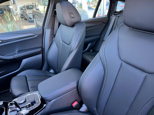 BMW X4 30i OKM 2025 XDRIVE 4X4 - Pack M