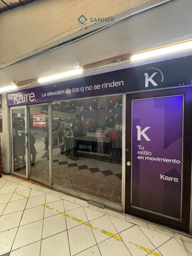 Local Amplio Totalmente Renovado En Una Ubicación Privilegia