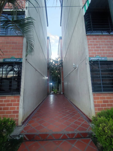 Imagen 2 de 12 de Apartamento En Terrazas De La Vega