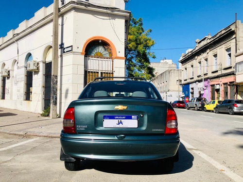 Chevrolet Corsa Classic 2009 Retira Con U$d 3.490 Y Financio