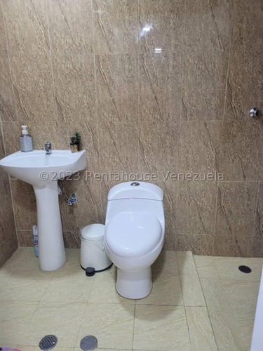 Venta Apartamento Frutas Condominiums. Buenaventura Guatire. Ar. Mls # 23-29499