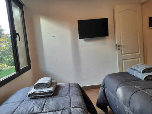 Casa Independiente Con Predio Cercado.
