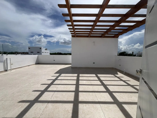 Villas Listas Para Entregar En Brisas De Punta Cana, 3 Habitaciones, Terraza En El 3er Nivel