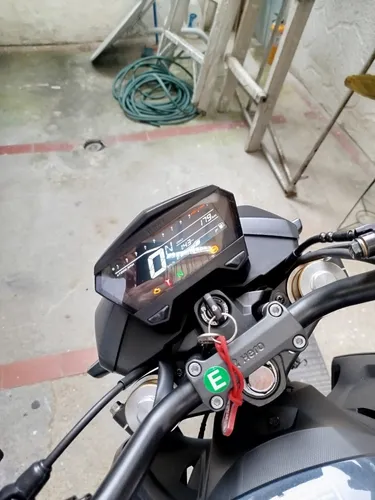 Hero Hunk 160r 4v Como Nueva