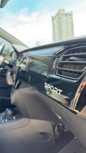Peugeot 301 1.6 Allure