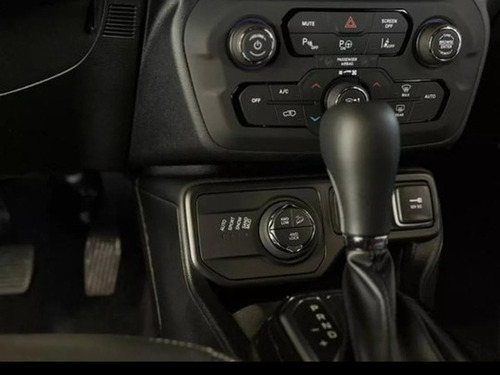Jeep Renegade 1.3 S 4x4 Turbo Flex Aut. (t270) 5p