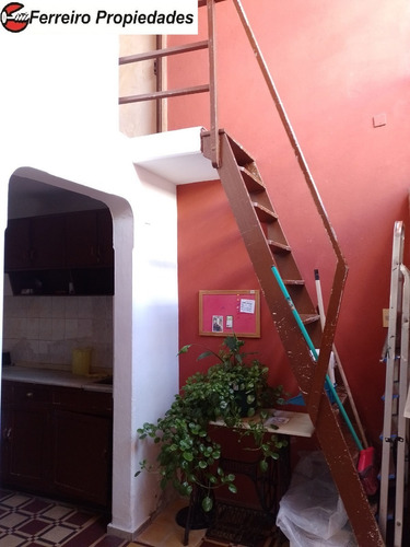 Imagen 24 de 30 de Casa Ph Pocitos Venta Al Frente 4 Dormitorios Cocina Baño Pallier Comedor Patio Buhardilla Y Azotea