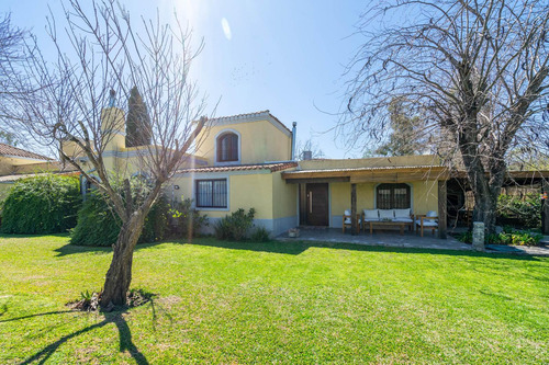 Casa En Venta En Chacras Del Ocho