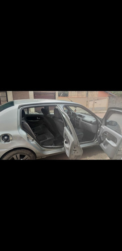 Renault Clio Sedan 2008 1.6 16v Privilège Hi-flex 4p