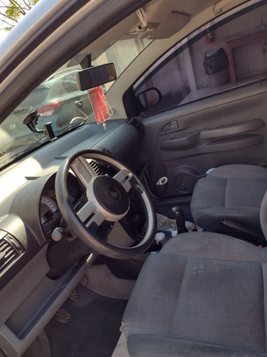 Imagem 5 de 10 de Volkswagen Fox 2008 1.6 Plus Total Flex 5p