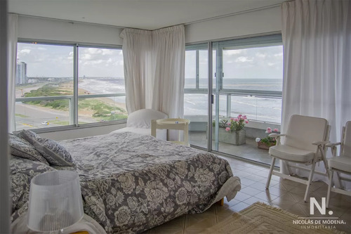 Apartamento En Venta En Zona Privilegiada