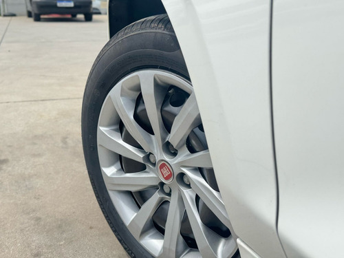 Fiat Cronos 1.0 FIREFLY FLEX DRIVE MANUAL
