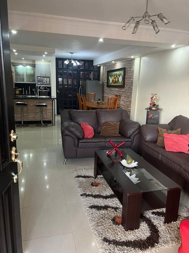 Townhouse En Manantial, Naguanagua. Residencia Tinajas De Manantial. (scarmt-16)