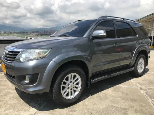 Toyota Fortuner 2.7l 4x2