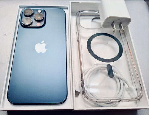 iPhone 15 Pro Max (256 Gb) - Azul Titanium