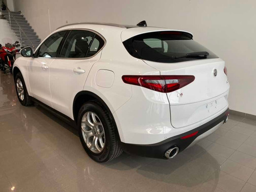 Alfa Romeo Stelvio 2.0 200cv Distinctive Q4