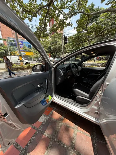 Renault Sandero 1.6 Zen