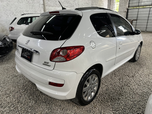 Peugeot 207 1.6 Feline 106cv
