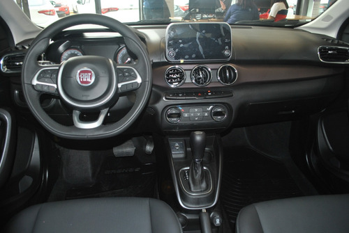 Fiat Cronos 1.8 16v Precision 2020 At6 Pack Premium Bordó