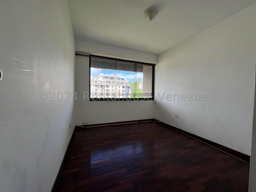 Potencial Apartamento Las Esmeraldas 26=5-3694 Ar