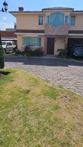 Casa En Venta Metepec Centro Edo. Mex Estilo Mexicano 3 Rec 2.5 Baños 3 Estacionamientos