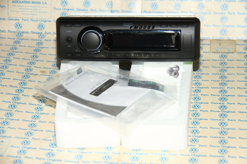 Imagem 1 de 6 de Auto Radio Fm Am Clarion C/entrada Auxiliar Original Vw