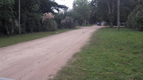 Lote En Barrio Los Pinos