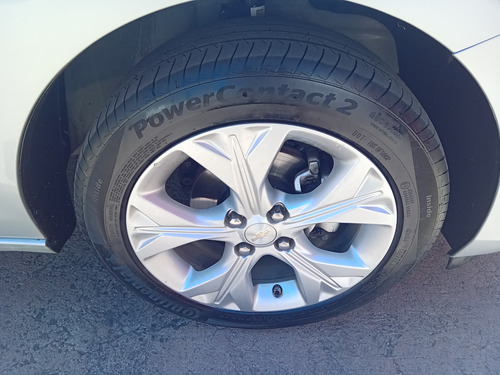 Chevrolet Onix plus 1.0 Turbo Premier Mt