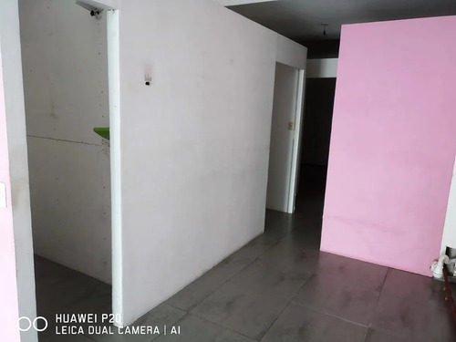 Imagen 8 de 14 de Casi Rbla. Meliton Gonzalez 1217 M2 123 Arrendado $ 21.500