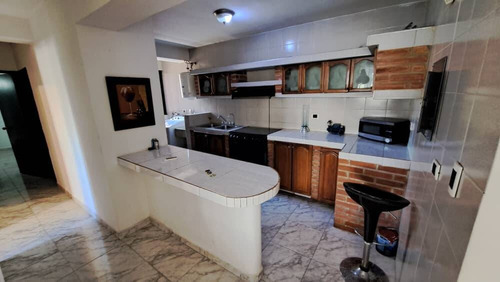 En Venta Apartamento Semiamoblado En Residencia Ankara Valles De Camoruco Cod 270540