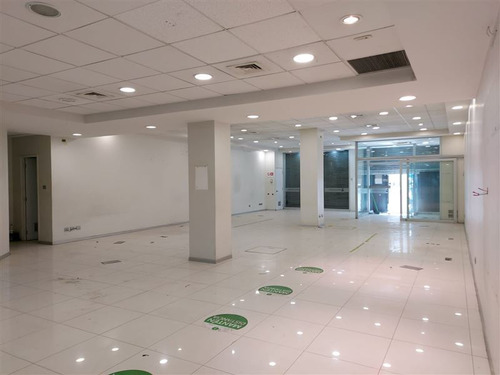 Se Arrienda Local Comercial,ideal Instituciones Bancarias